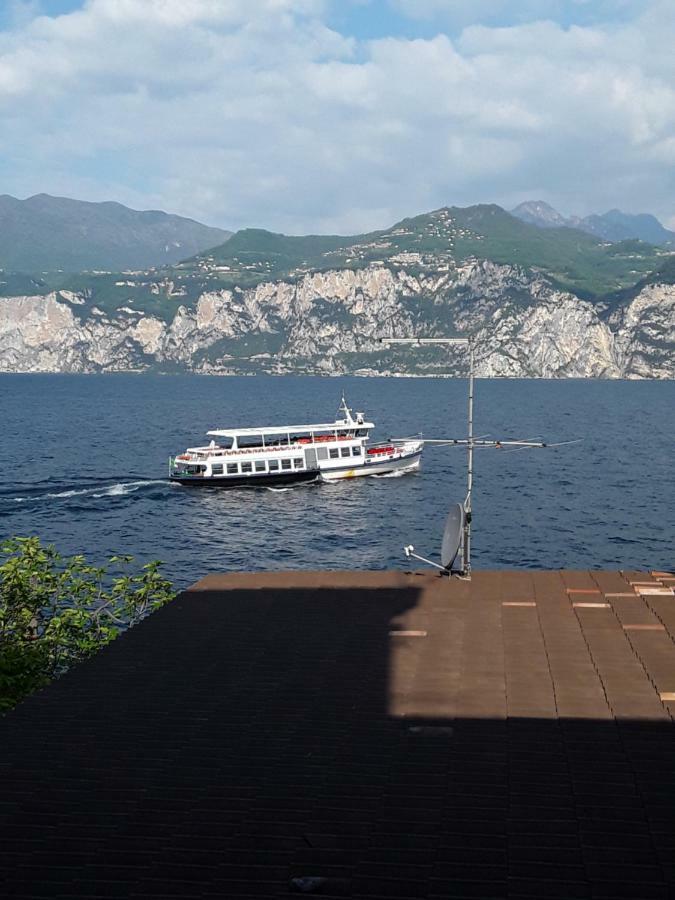 Camere Porto Vecchio Con Parcheggio A Pochi Passi Dal Castello 말세진느 외부 사진